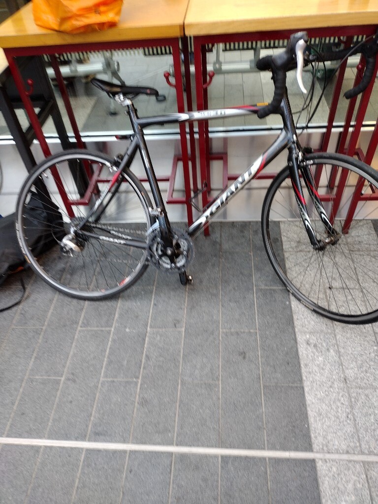 Giant SCR 3.0 bike, 24 gears, 22' frame 